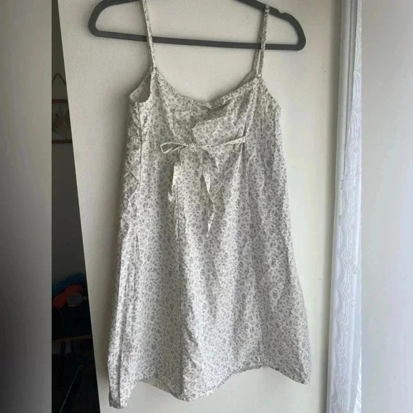 Brandy Melville Babydoll Dress Floral Mini Cotton Summer Tie Back Button Front - Picture 5 of 10